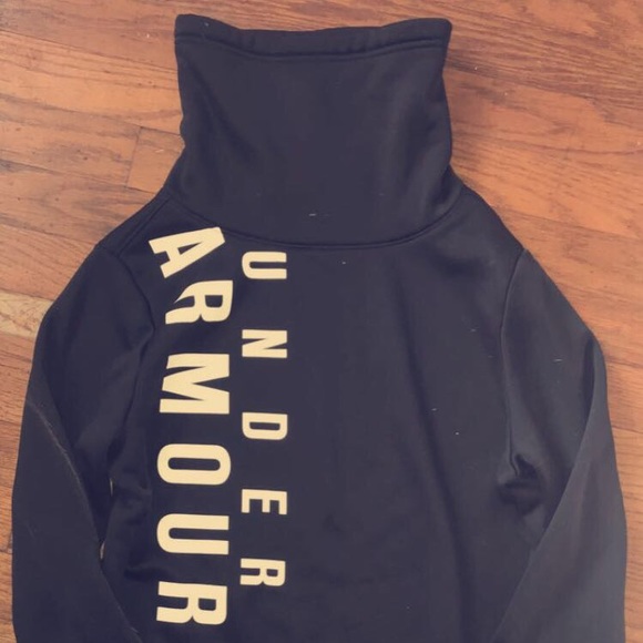Black under armor turtleneck hoodie - Picture 3 of 3